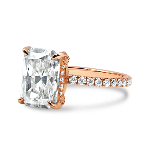 The Monroe Ring - 4ct Moissanite