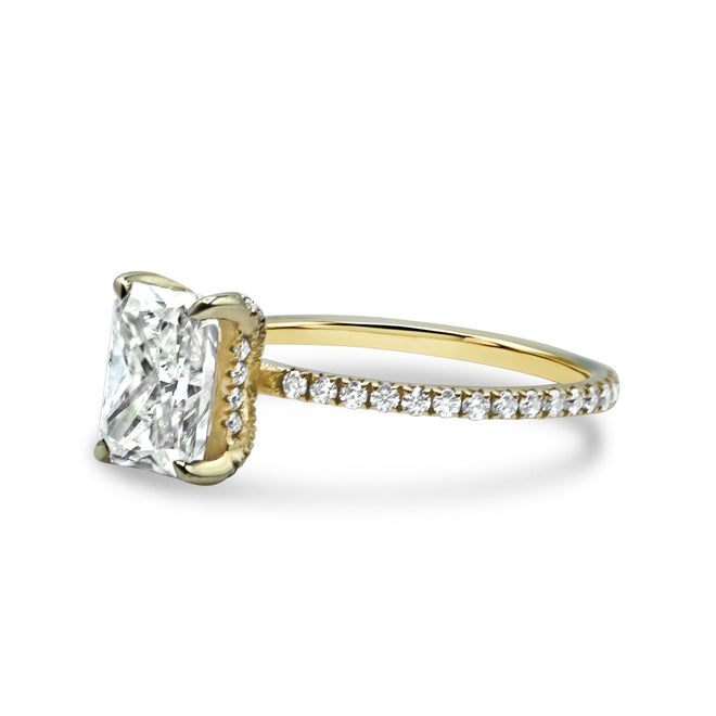 The Amelie Ring - 2ct Moissanite